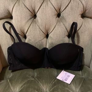 Luxury La Perla black Bra 36C can be strapless